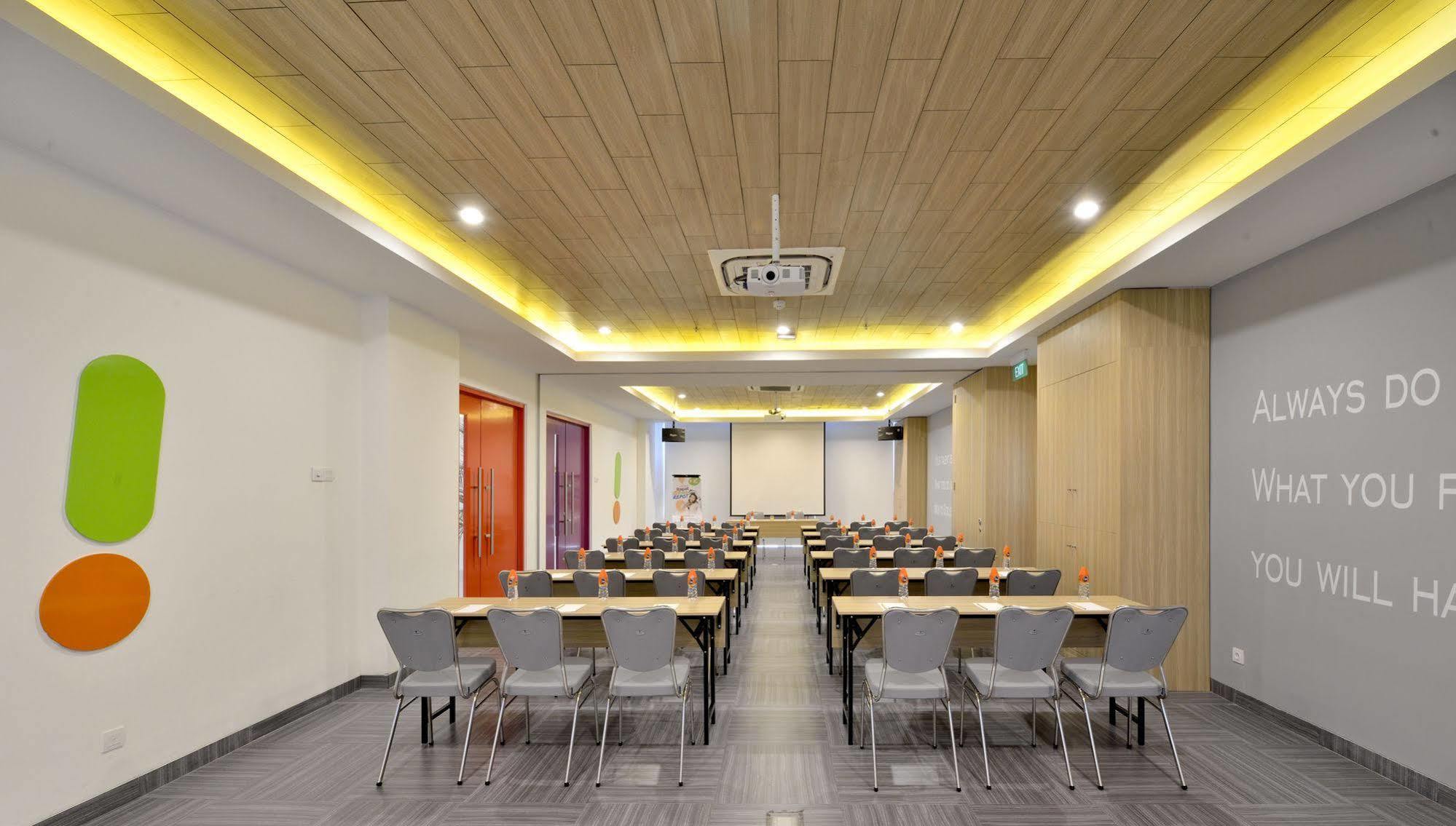 Lamora Kota Lama Surabaya Exterior photo